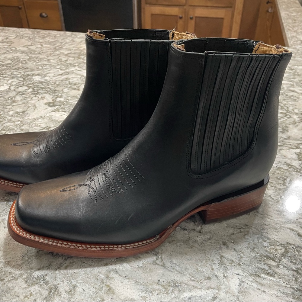 Flexi Black Leather Ankle Boots